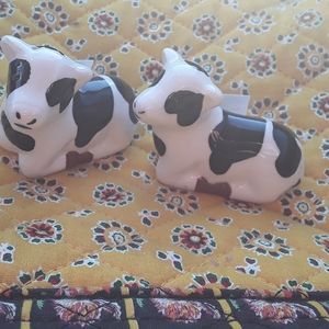 Cow Salt Pepper Shakers Farmhouse Cottagecore New Tags Black White Spotted